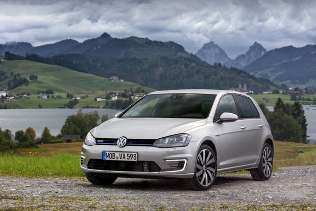 Volkswagen Golf Golf 8 Life 1.5 TSI 150PS 6-sp £22,875