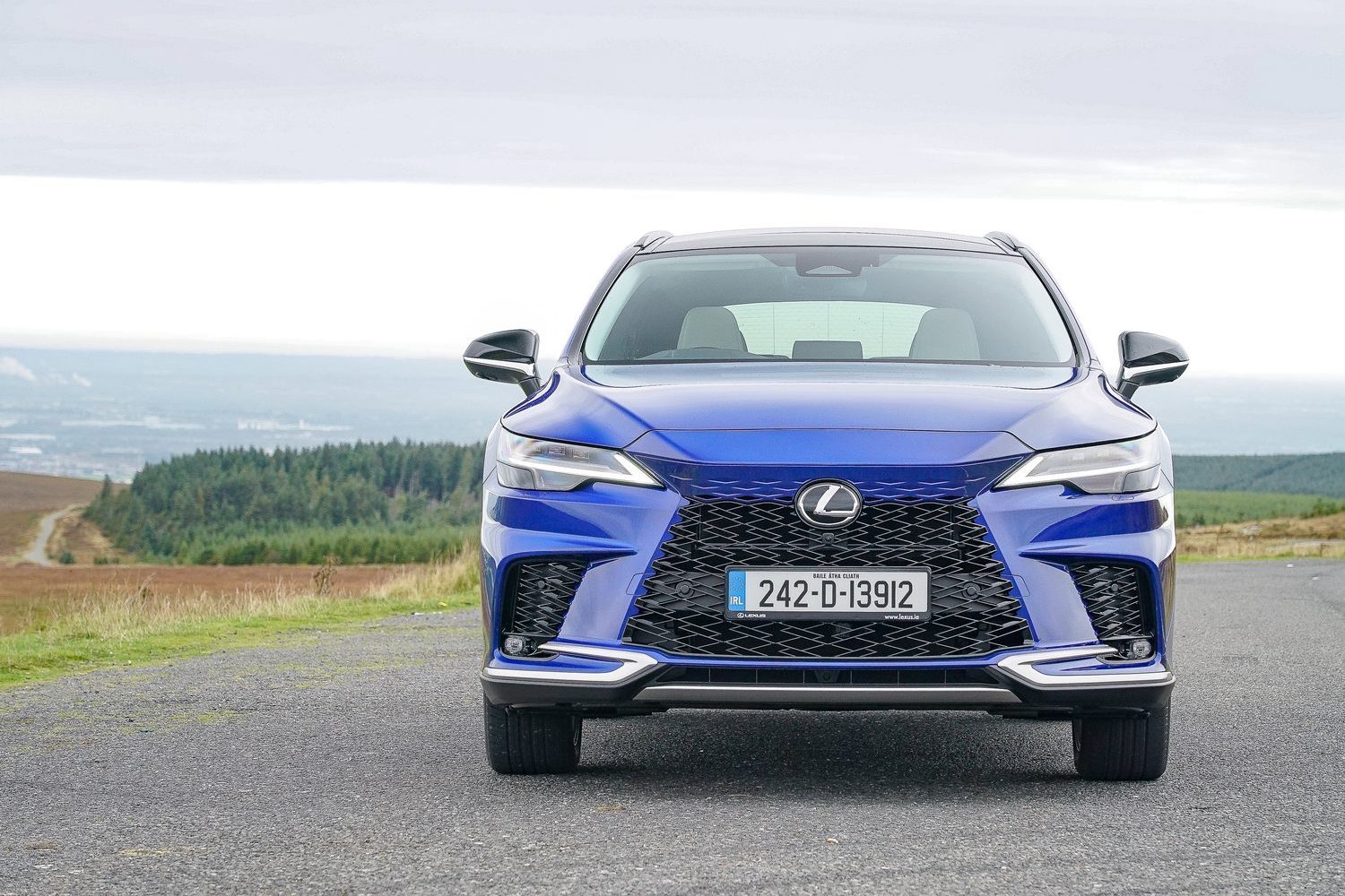 Lexus RX 450h+ F Sport Design (2024) Lexus RX 450h+ F Sport Design (2024)