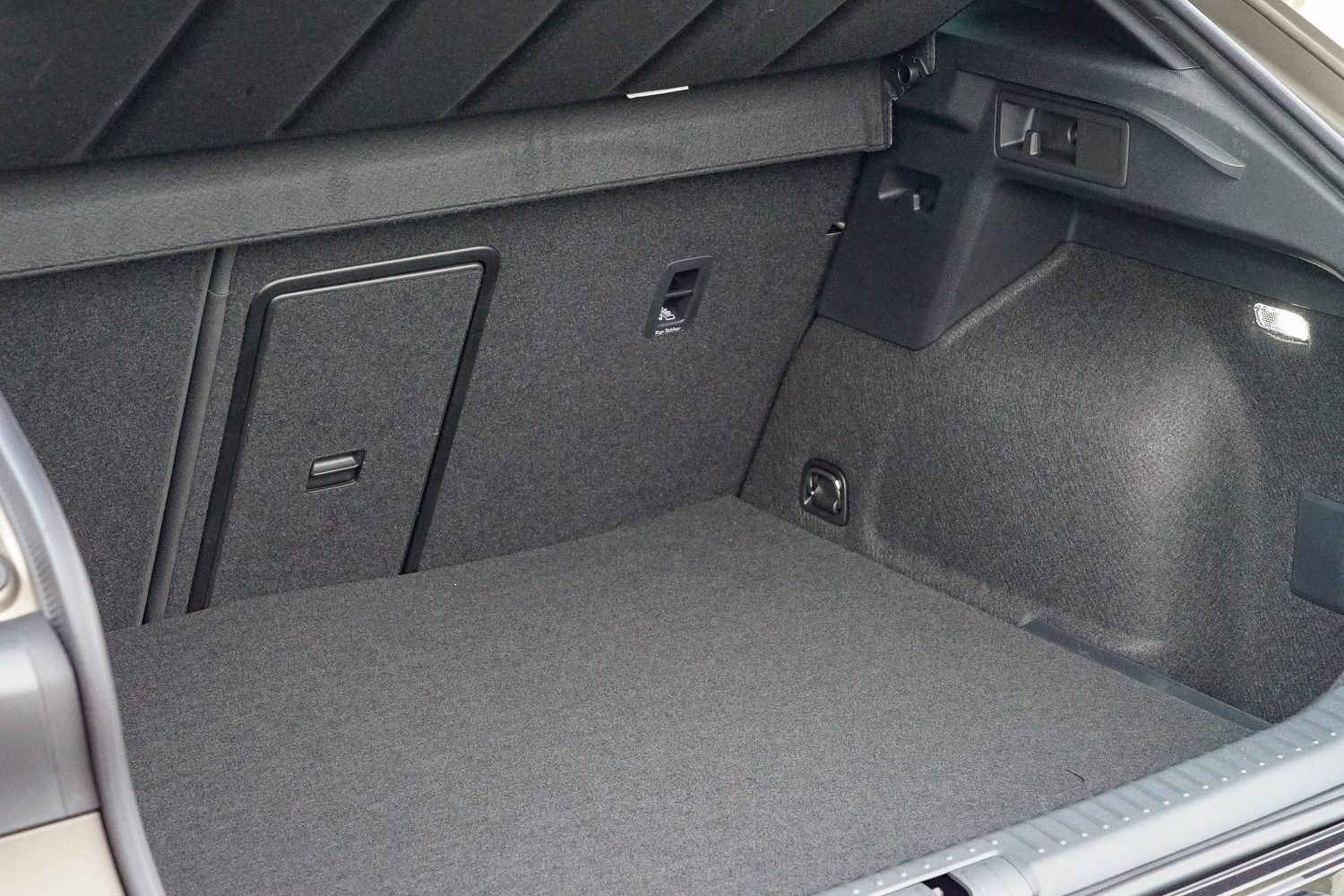 Cupra Formentor VZ e-Hybrid 272 (2025) Cupra Formentor VZ e-Hybrid 272 (2025)