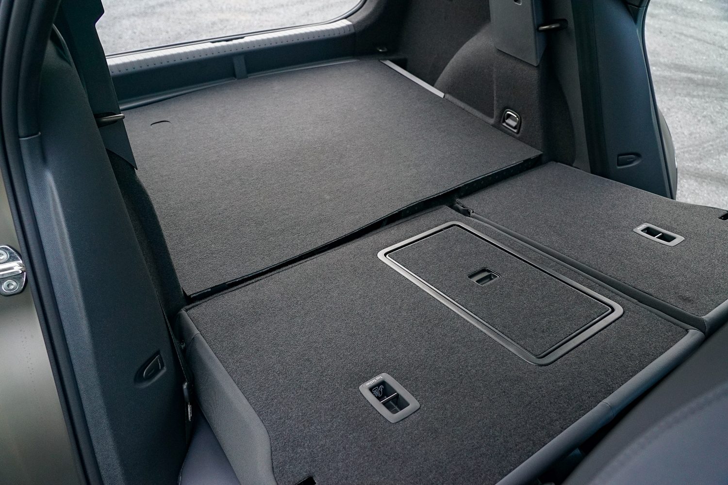 Cupra Formentor VZ e-Hybrid 272 (2025) Cupra Formentor VZ e-Hybrid 272 (2025)