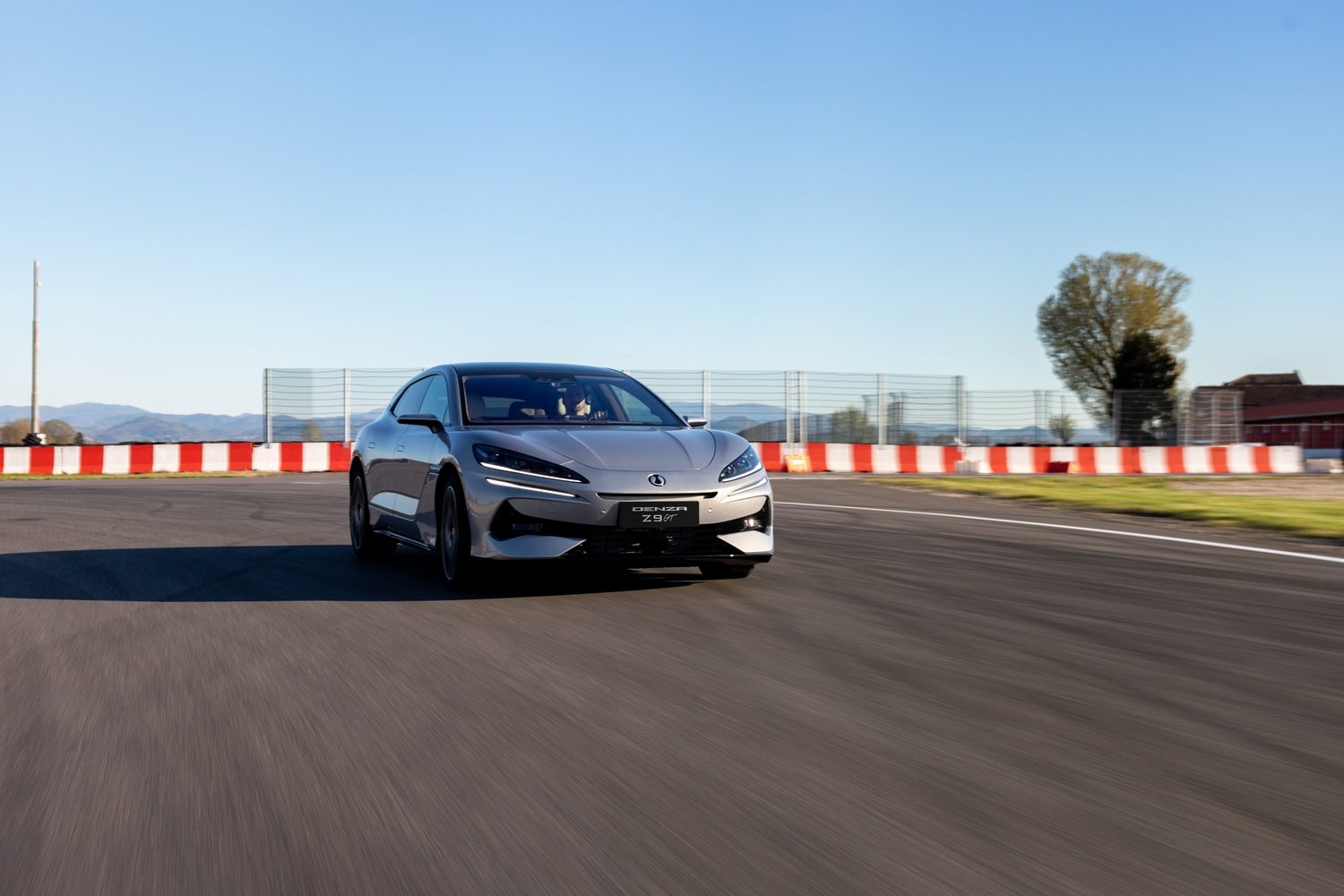 Denza Z9GT DM-i PHEV (2025 Chinese-market model) Denza Z9GT DM-i PHEV (2025 Chinese-market model)