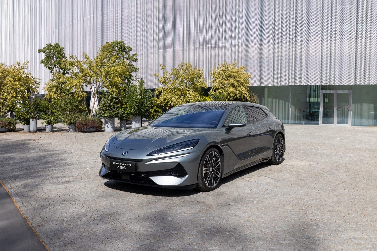 Denza Z9GT DM-i PHEV (2025 Chinese-market model) Denza Z9GT DM-i PHEV (2025 Chinese-market model)