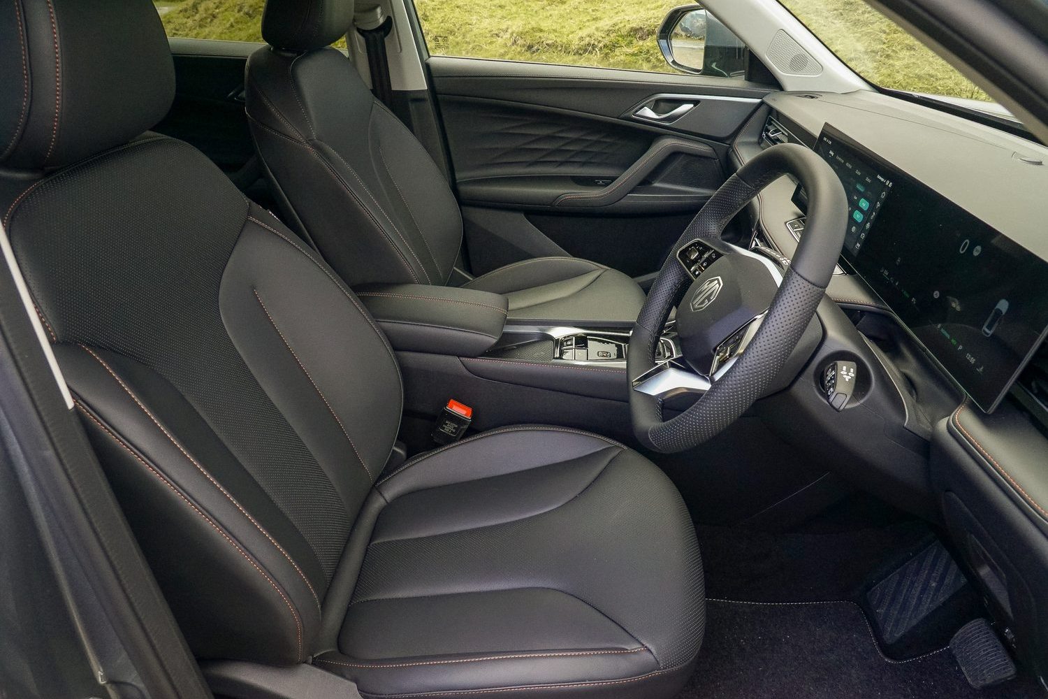 MG HS PHEV (2025) MG HS PHEV (2025)