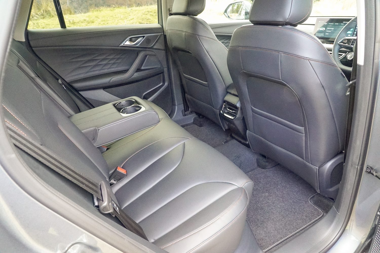 MG HS PHEV (2025) MG HS PHEV (2025)