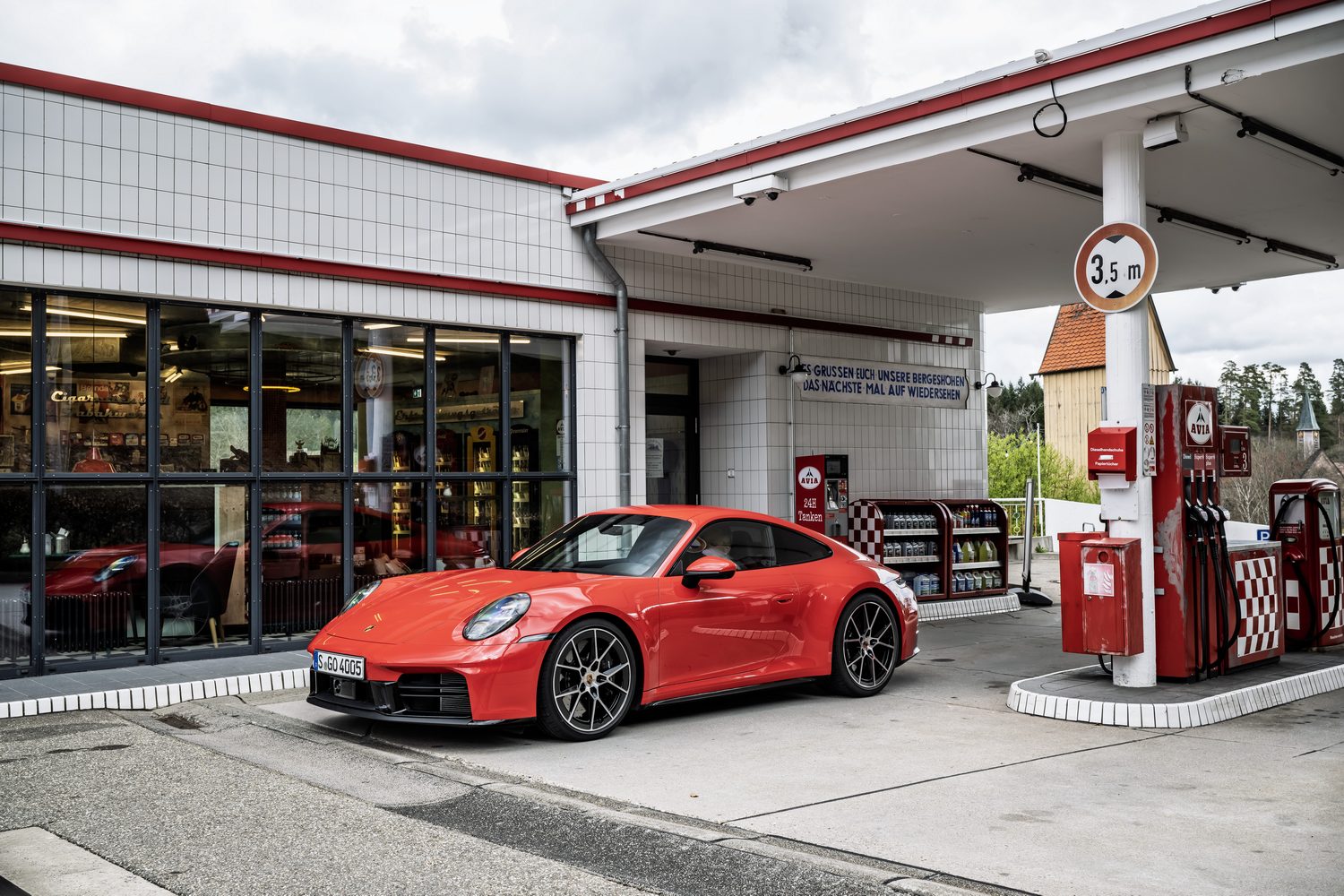 Porsche 911 Carrera S (2025) Porsche 911 Carrera S (2025)