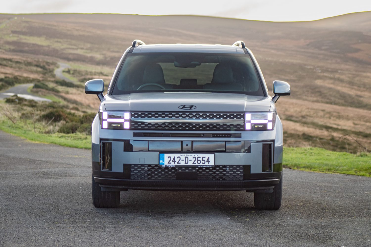 Hyundai Santa Fe 4WD PHEV (2025) Hyundai Santa Fe 4WD PHEV (2025)