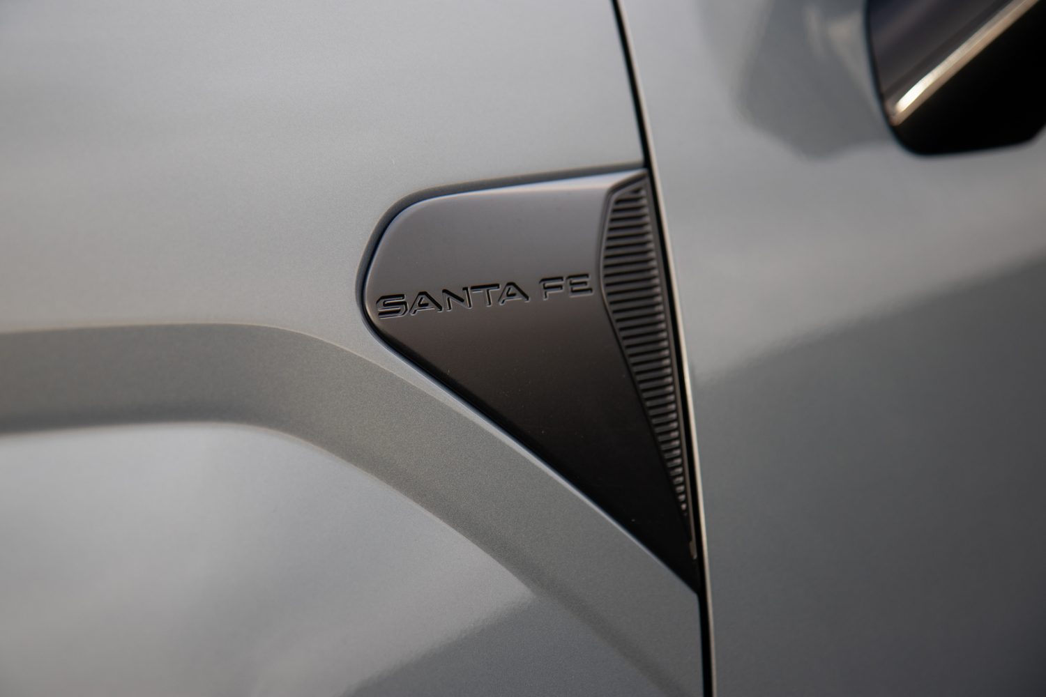 Hyundai Santa Fe 4WD PHEV (2025) Hyundai Santa Fe 4WD PHEV (2025)