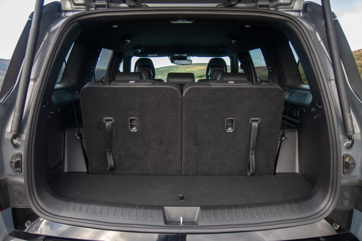 Hyundai Santa Fe 4WD PHEV (2025) Hyundai Santa Fe 4WD PHEV (2025)