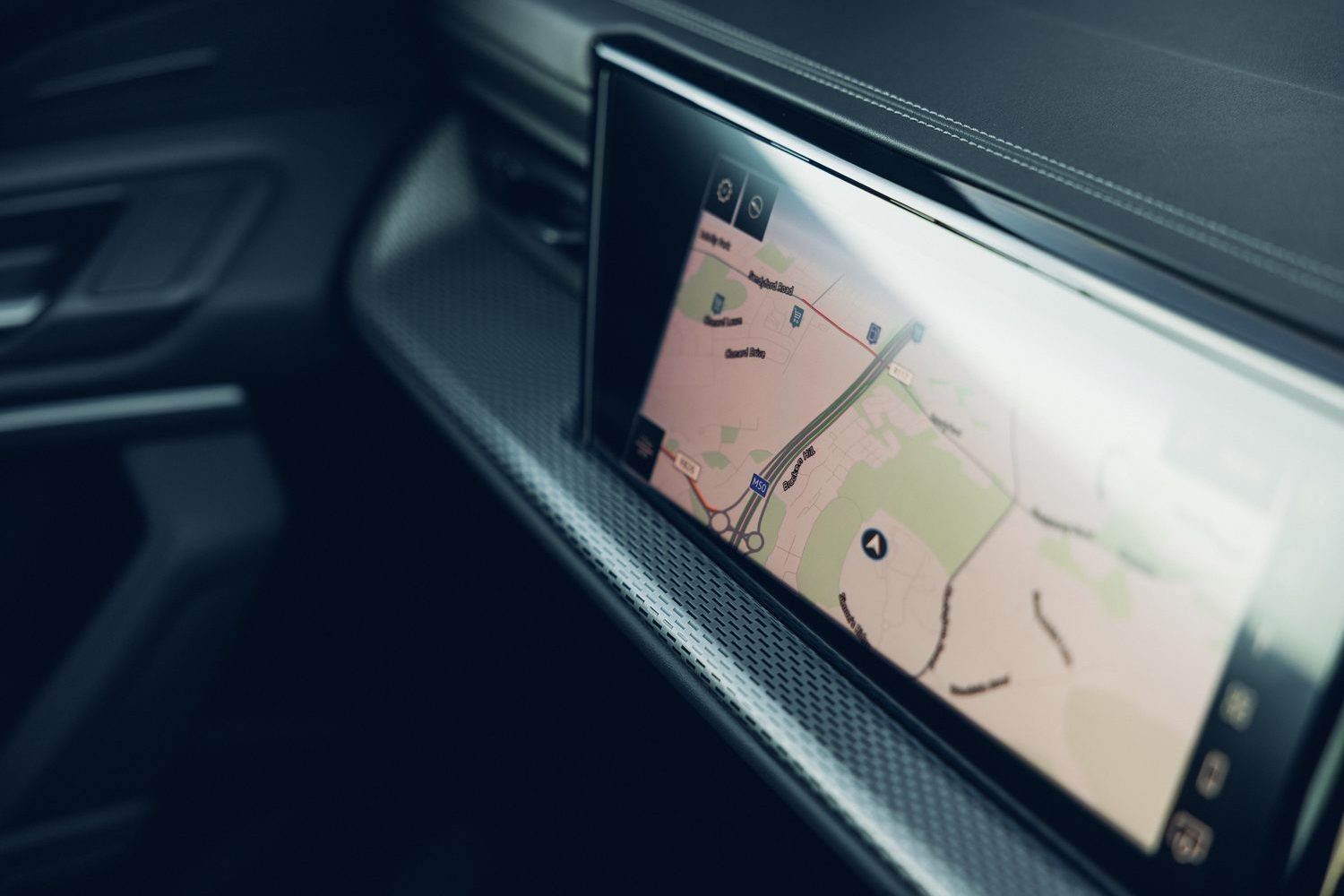 Audi Q5 2.0 TDI quattro (2025) Audi Q5 2.0 TDI quattro (2025)