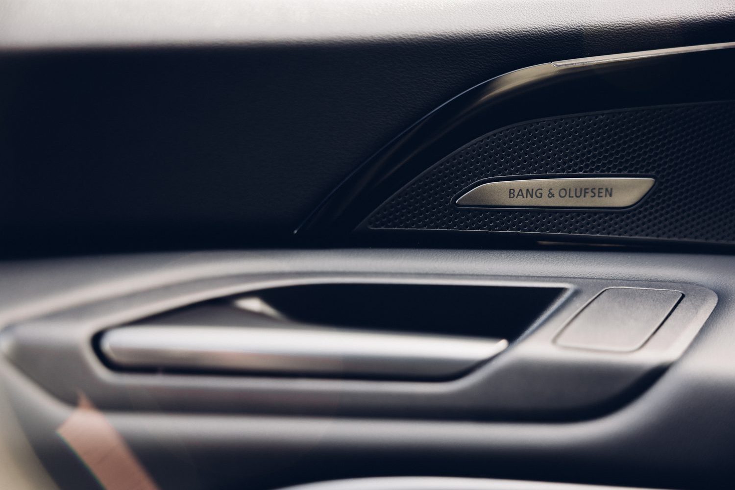 Audi Q5 2.0 TDI quattro (2025) Audi Q5 2.0 TDI quattro (2025)