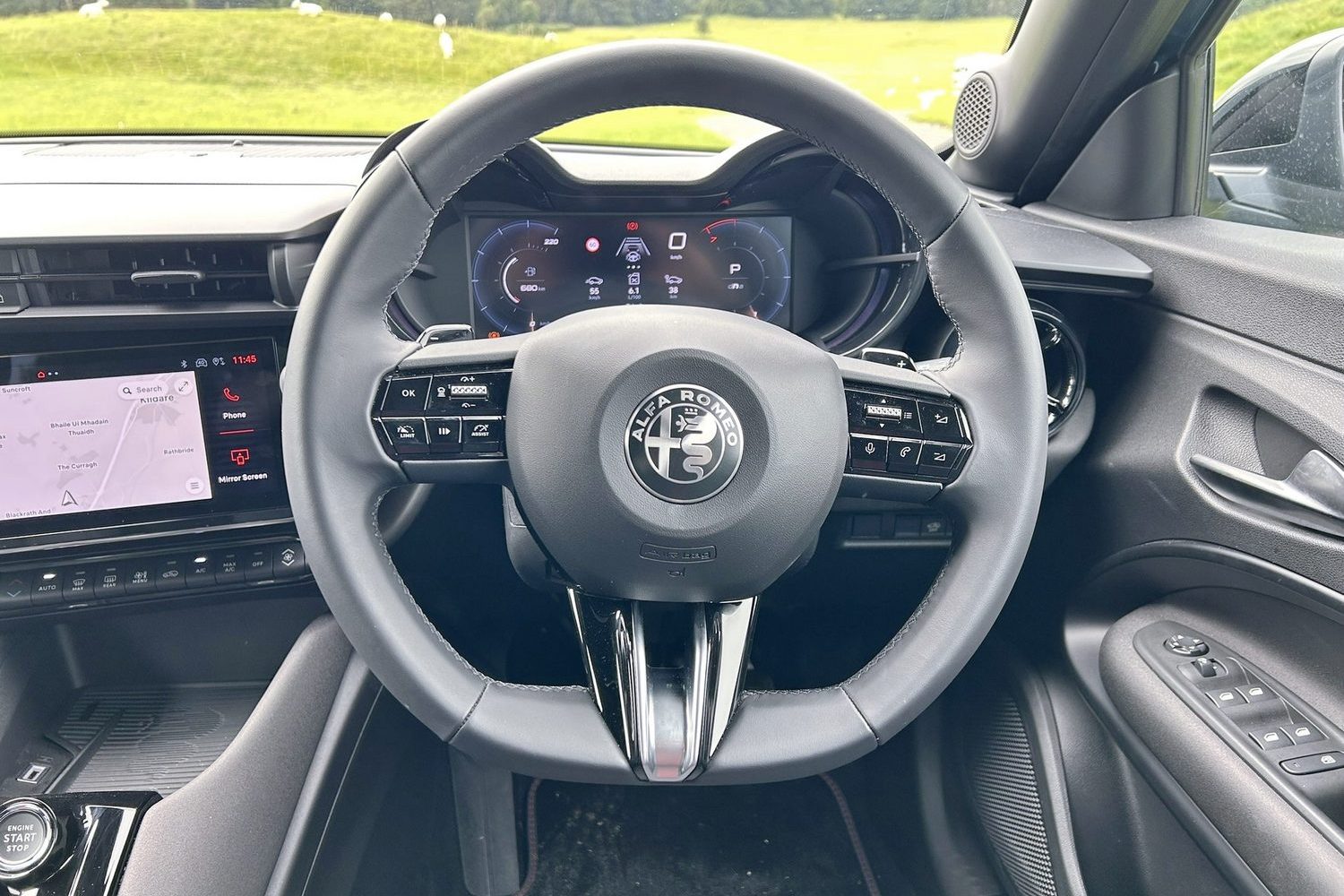 Alfa Romeo Junior Ibrida (2025) Alfa Romeo Junior Ibrida (2025)