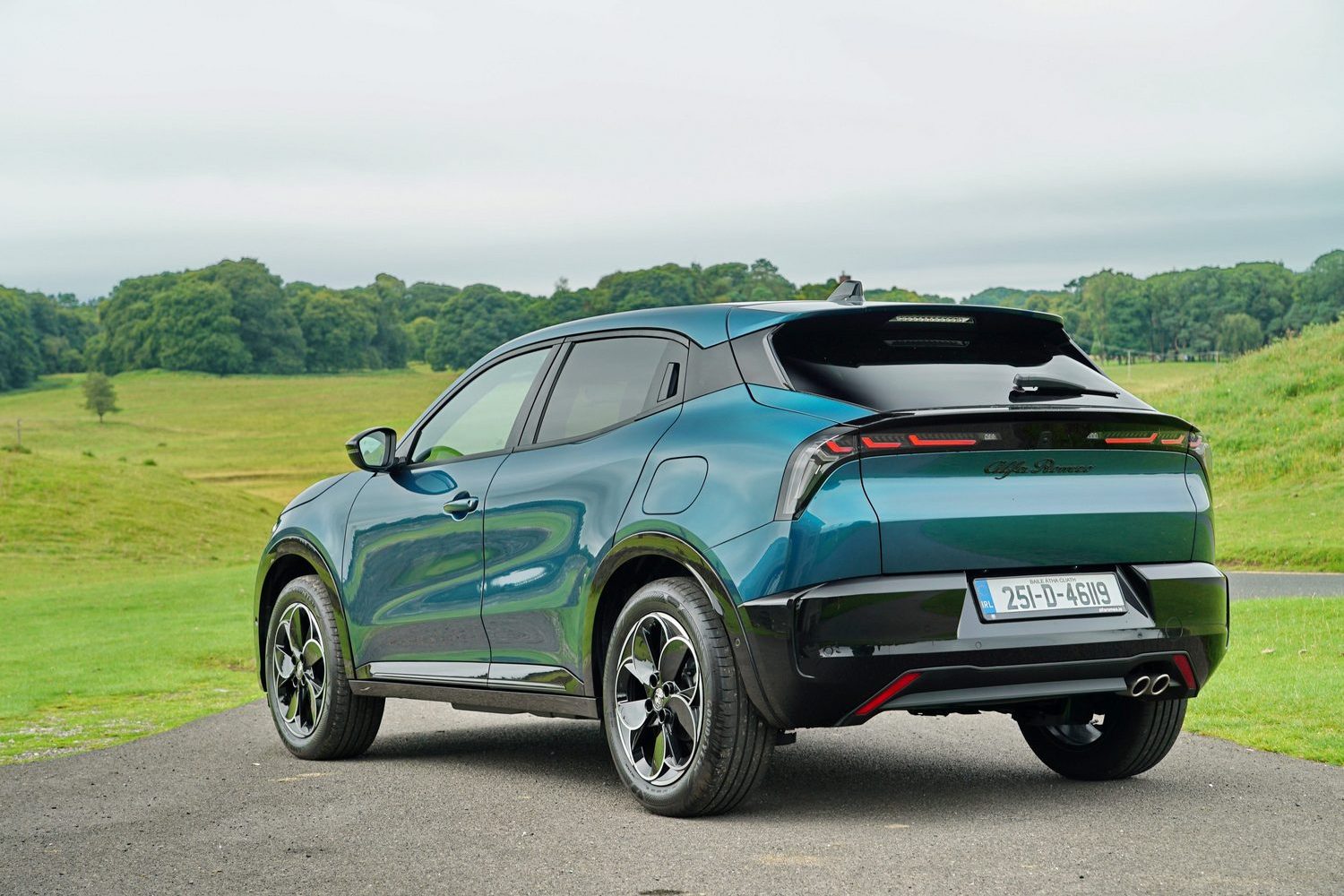 Alfa Romeo Junior Ibrida (2025) Alfa Romeo Junior Ibrida (2025)