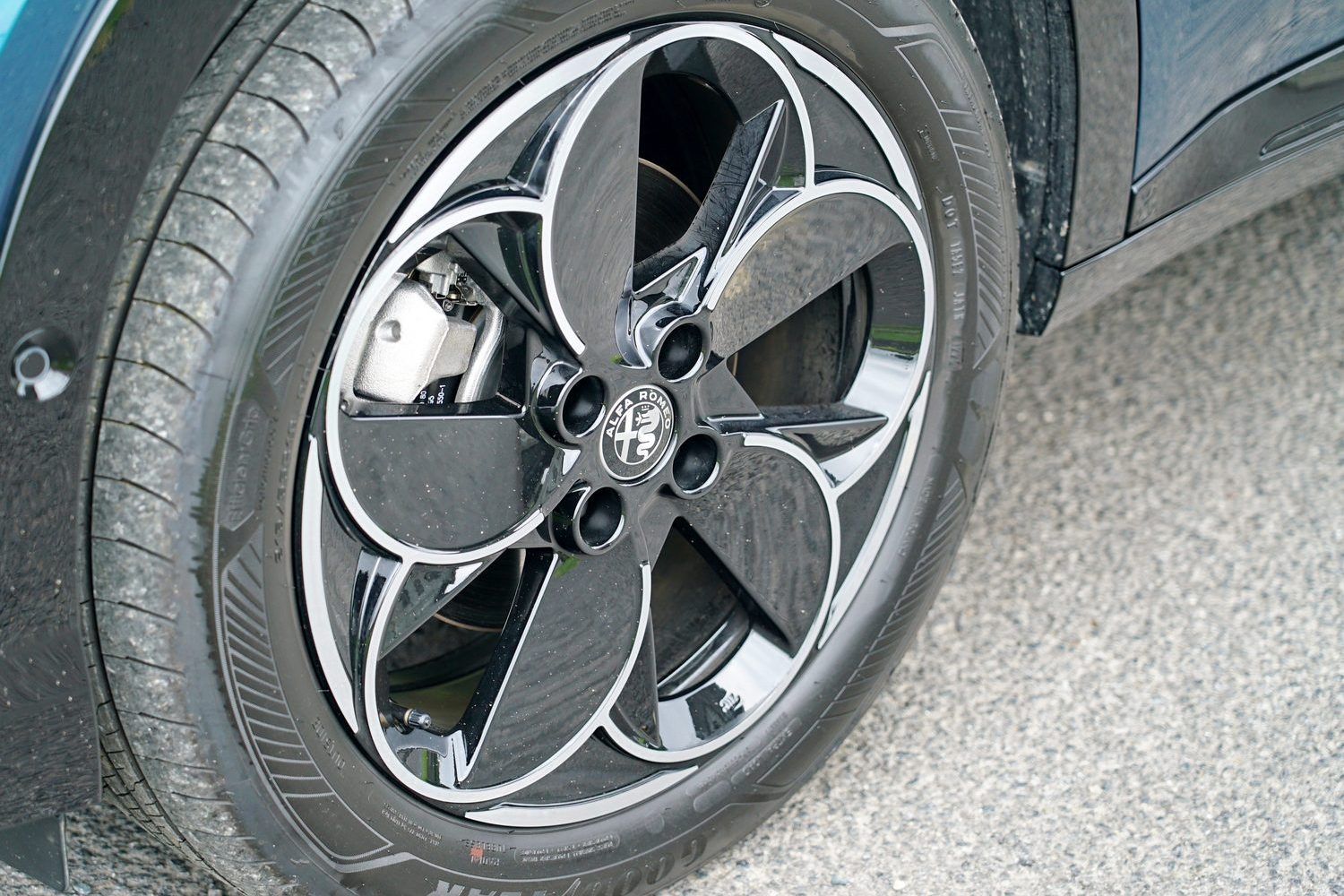 Alfa Romeo Junior Ibrida (2025) Alfa Romeo Junior Ibrida (2025)