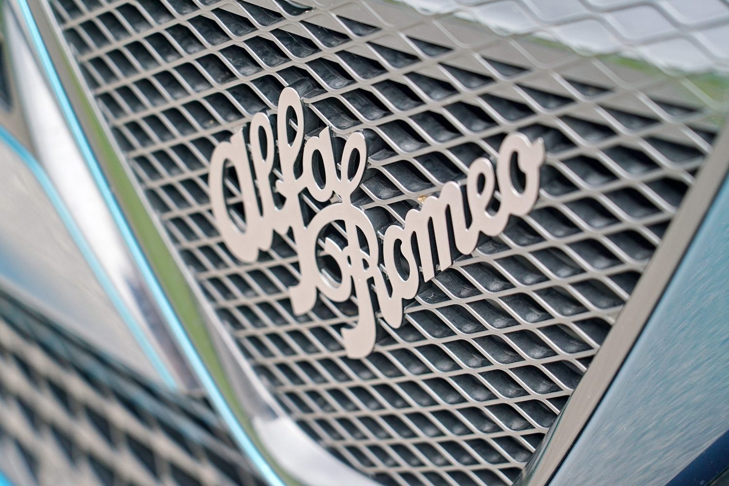 Alfa Romeo Junior Ibrida (2025) Alfa Romeo Junior Ibrida (2025)