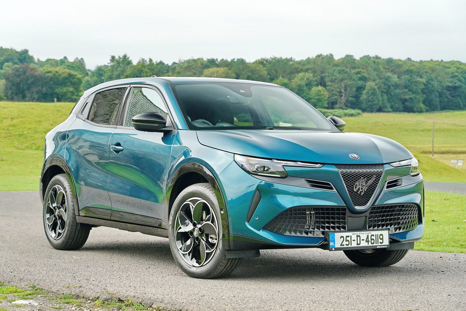 Alfa Romeo Junior Ibrida (2025) Alfa Romeo Junior Ibrida (2025)