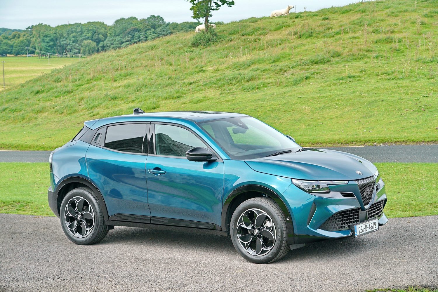 Alfa Romeo Junior Ibrida (2025) Alfa Romeo Junior Ibrida (2025)