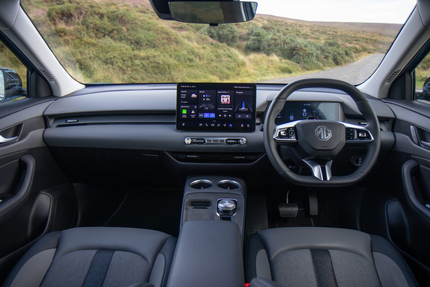 MG S5 Long Range (2025) MG S5 Long Range (2025)