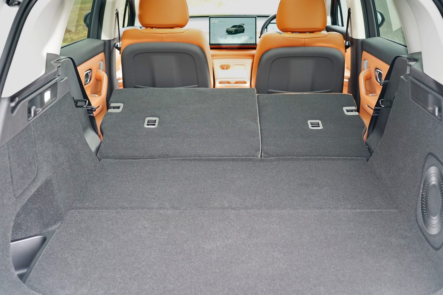 Leapmotor C10 REEV (2025) Leapmotor C10 REEV (2025)