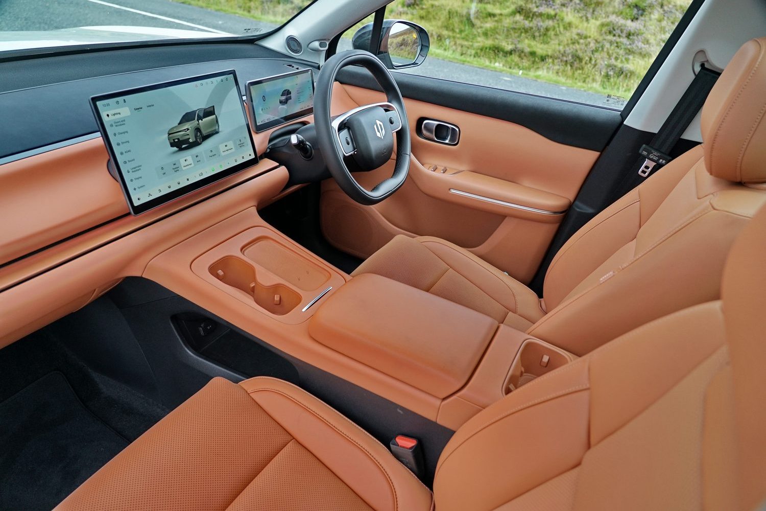 Leapmotor C10 REEV (2025) Leapmotor C10 REEV (2025)