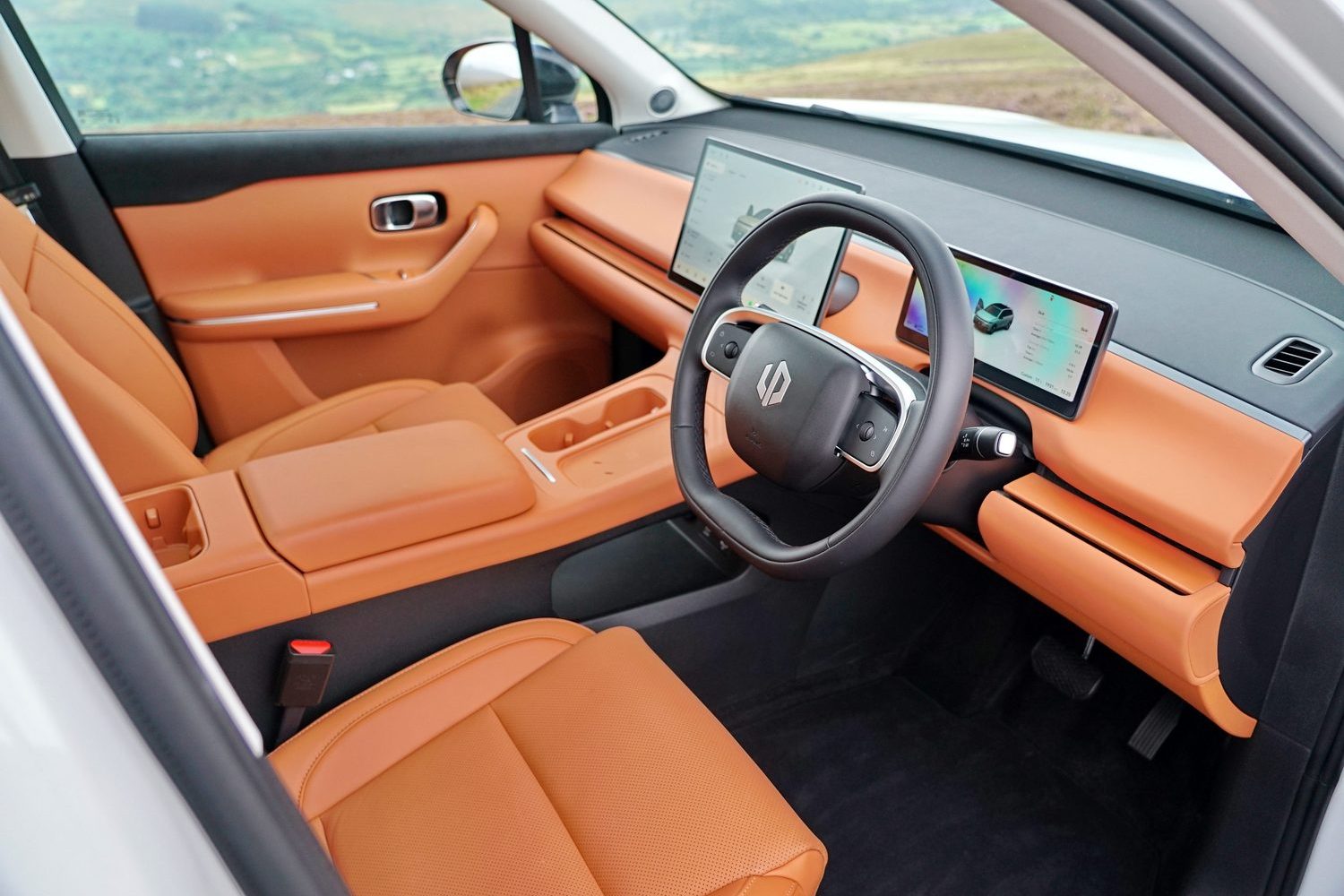 Leapmotor C10 REEV (2025) Leapmotor C10 REEV (2025)