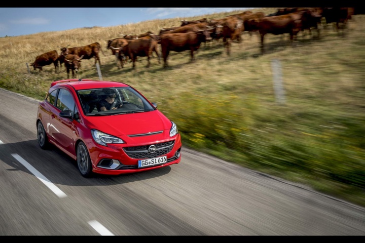Images de l'essai de l'Opel Corsa GSi 2018, rivale Fiesta ST - Challenges