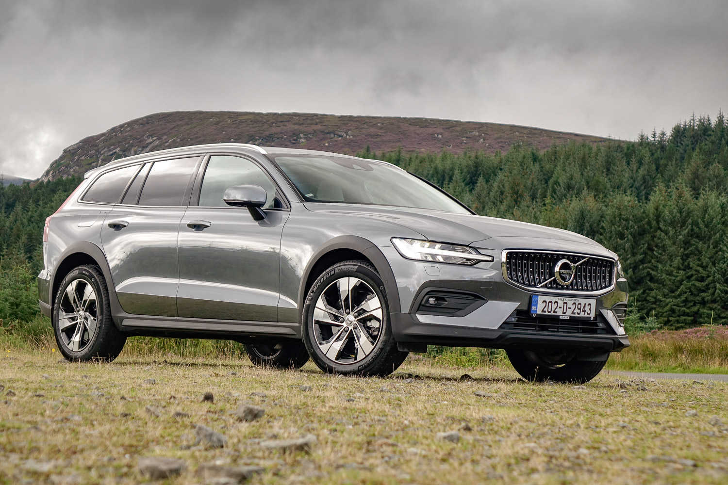 Volvo V60 Cross Country D4 Diesel 2020 Reviews Complete Car