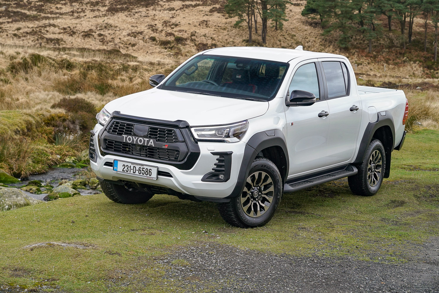 Toyota HiLux Review, For Sale, Colours, Models, Specs & Interior