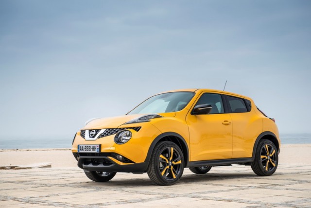 Nissan JUKE Review, For Sale, Colours, Interior, Specs & News