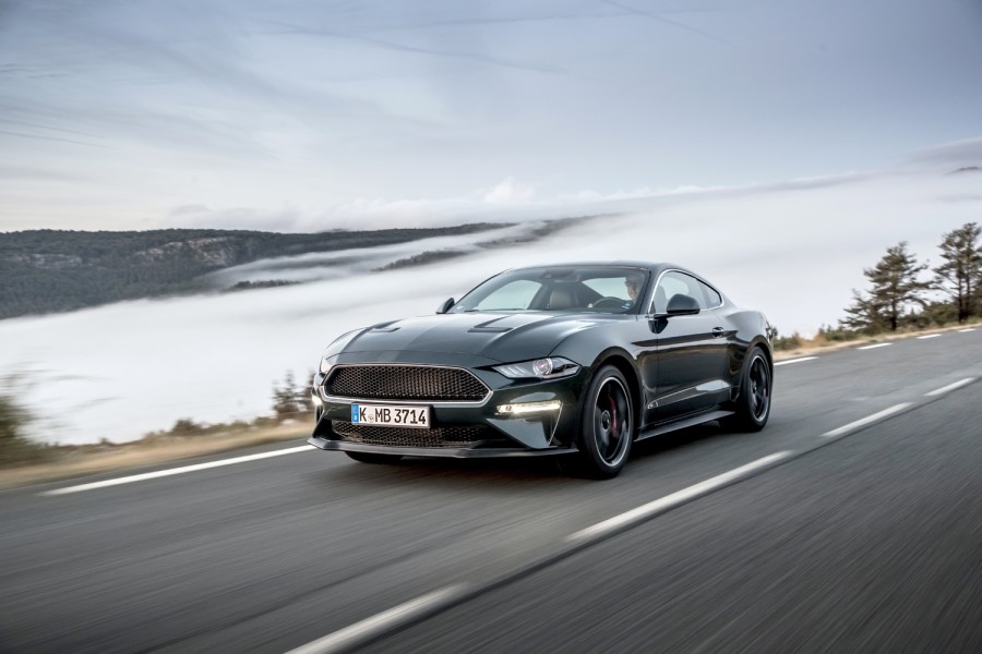 Car Reviews | Ford Mustang 5.0 V8 | CompleteCar.ie